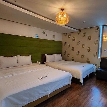 Gimhae Business Hotel K Екстериор снимка