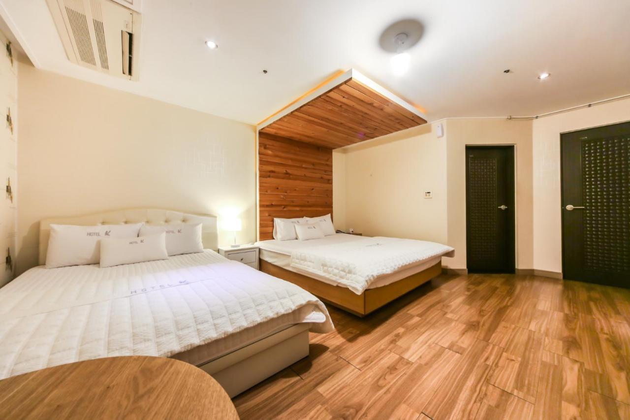 Gimhae Business Hotel K Екстериор снимка